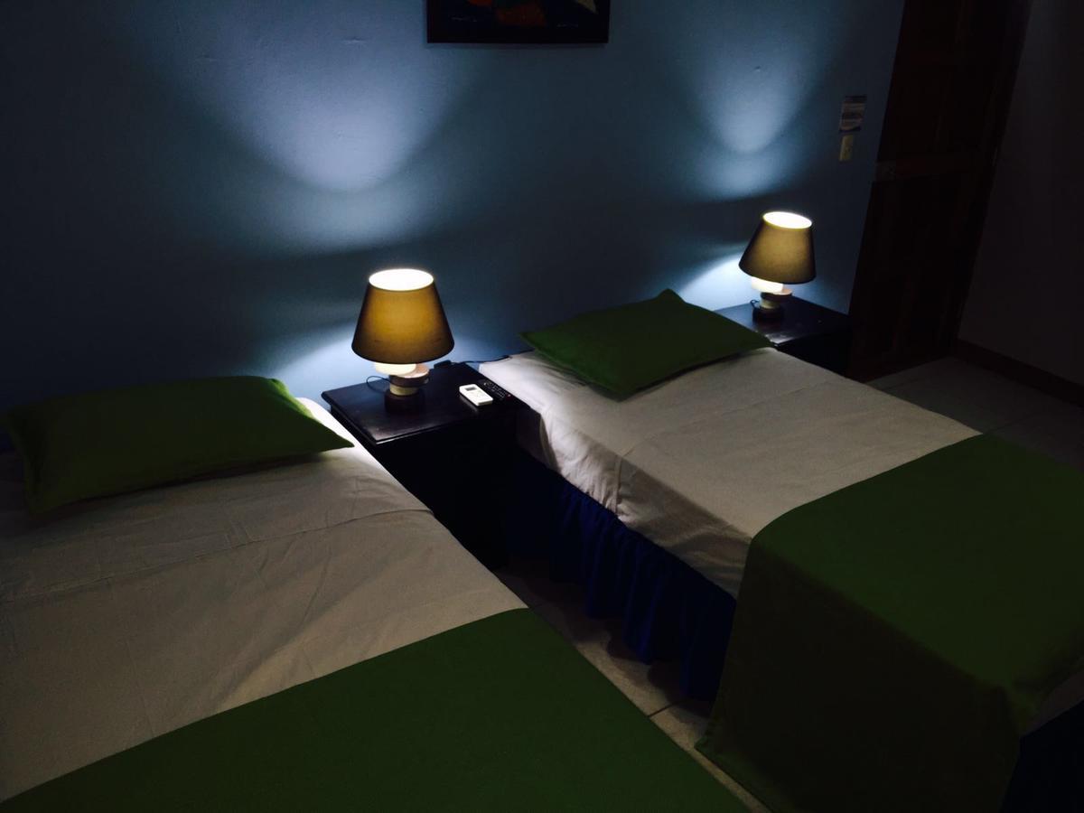 Hotel Casa De Angeles Манагуа Екстериор снимка