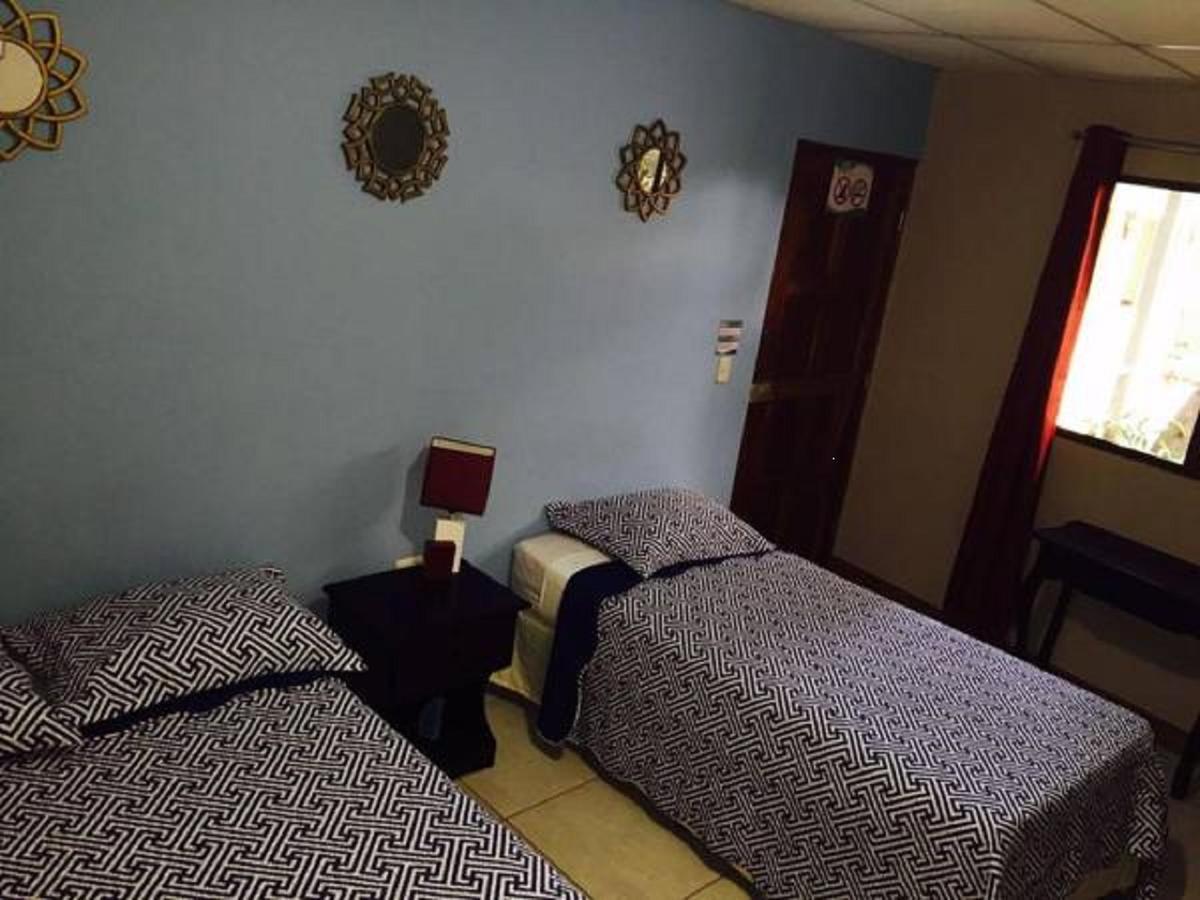 Hotel Casa De Angeles Манагуа Екстериор снимка